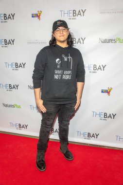 Dante Aleksander, BAY 'ın 2 Parçalık Sezon Finali' nin Özel Açık Hava Gösterimi 'ne katıldı! 8 Mayıs 2021 'de Los Angeles, Kaliforniya' daki özel konutta.