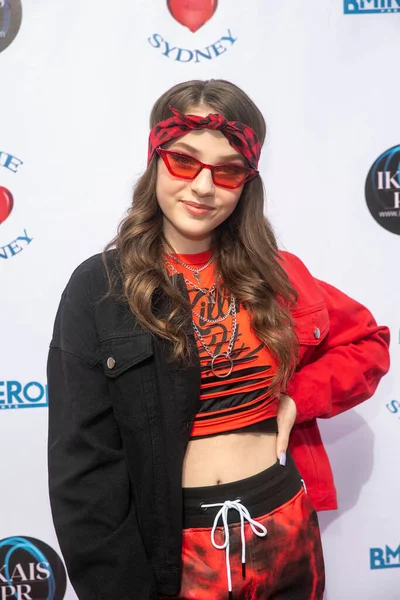 Skylie Barrera Besucht Social Media Influencer Surprise Day Party Für — Stockfoto