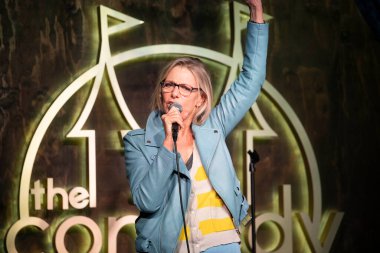 Rosalee Mayeux 11 Haziran 2021 'de Comedy Chateau, Los Angeles' ta The Shindig Show 'da sahne alacak.