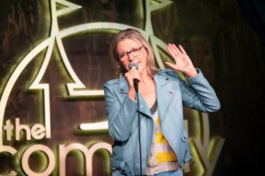 Rosalee Mayeux 11 Haziran 2021 'de Comedy Chateau, Los Angeles' ta The Shindig Show 'da sahne alacak.