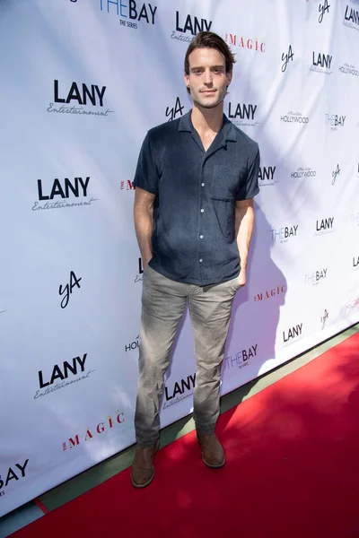 Jacob Taylor, 12 Haziran 2021 'de Los Angeles, CA' da LANY Entertainment 'in yaz toplantısına katılıyor.