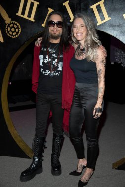 Dave Navarro, PADHiA, Julien 'in 