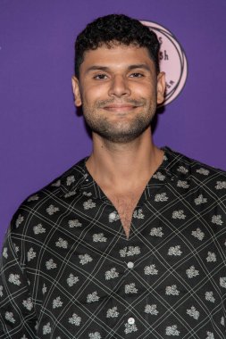 Shndo 24 Haziran 2021 'de PooBear, Shndo ve Loureen Ayyoub Video Galası' na katılır..