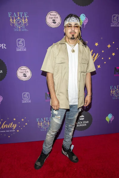 Mimss Besucht Poobear Shndo Und Loureen Ayyoub Musikvideopremiere Home Brave — Stockfoto