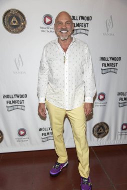 Patrick Kilpatrick 25 Haziran 2021 'de Hollywood Kadın Kulübü' nde iHollywood Film Festivali ve hediye süitine katıldı.