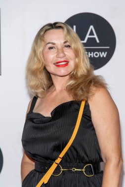 Drita Tamara De Lempicka, 21 Temmuz 2021 'de Los Angeles Kongre Merkezi' ndeki 26. Geleneksel Los Angeles Sanat Fuarı Açılış Gecesi Galasına katıldı.