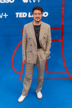 Marcus Mumford 15 Temmuz 2021 'de Batı Hollywood' daki The Pacific Design Center 'da Elma 