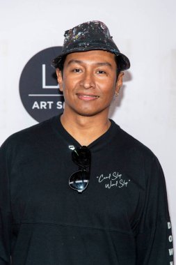 Robert Vargas, Los Angeles Kongre Merkezi 'nde 21 Temmuz 2021' de düzenlenen 26 yıllık Los Angeles Sanat Fuarı Açılış Gecesi Galasına katıldı.