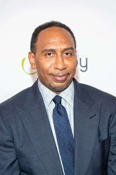 Stephen Smith 20 Ağustos 2021 'de Beverly Hilton Hotel, Los Angeles' ta Harold ve Carole Pompa Vakfı Galasına katıldı.