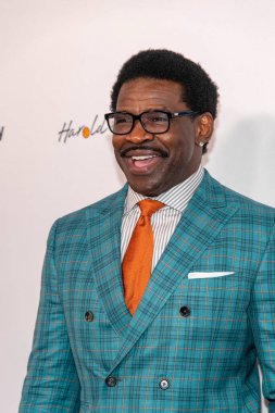 Michael Jerome Irvin, 20 Ağustos 2021 'de Beverly Hilton Oteli' nde Harold ve Carole Pompa Vakfı Galasına katılır.