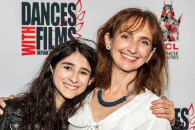 Maeve Press, C. Fraser Press, 26 Ağustos 2021 'de Hollywood Roosevelt Hotel, Los Angeles, CA' da düzenlenen 24. Geleneksel Filmlerle Dans Festivali 'nin açılış gecesine katıldı.