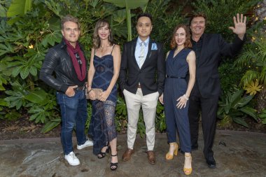 Greg Kriek, Jodi Bianca Wise, Jacky Song, Autumn Harrison, Tom Wade, 29 Ağustos 2021 'de Hollywood Roosevelt Hotel, Los Angeles, CA' da 24. Geleneksel Film Festivali Kısa Film Premiere 