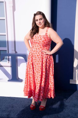 Beanie Feldstein, 1 Eylül 2021 'de Los Angeles, Kaliforniya' daki The Pacific Design Center 'da düzenlenen Amerikan Suçu Hikayesi Prömiyeri' ne katıldı.