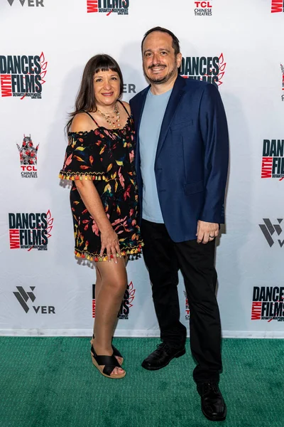 ディオン ラブリオラは 2021年9月5日にカリフォルニア州ロサンゼルスのTcl中国語劇場で開催される映画祭映画祭プレミア 親愛なるアイク で第24回目の年次ダンスに参加します — ストック写真
