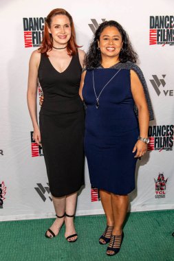 Stephanie Fredricks, Gina M. Garcia 6 Eylül 2021 'de TCL Çin Tiyatrosu' nda düzenlenen 24. Geleneksel Film Festivali Dünya Premiere 'si 