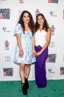 Natasha Capp, Raffaela Capp 8 Eylül 2021 'de TCL Çin Tiyatrosu' nda düzenlenen 