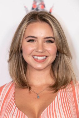 Ayla Kell, 8 Eylül 2021 'de TCL Çin Tiyatrosu' nda düzenlenen 