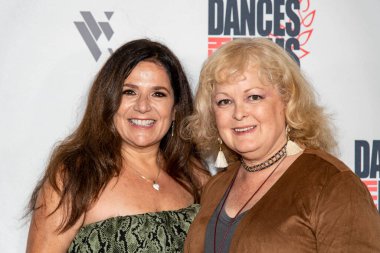 Maria Capp, Dea Vise, 8 Eylül 2021 'de TCL Çin Tiyatrosu' nda düzenlenen 