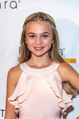 Stella May Grubb 12 Eylül 2021 'de Burbank Marriott, CA' da düzenlenen 13. Burbank Uluslararası Film Festivali Ödül Galasına katıldı.