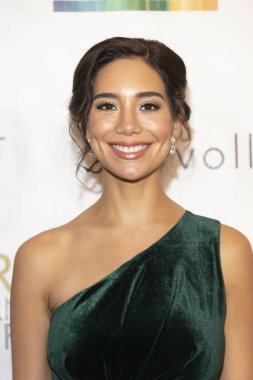 Gladys Bautista, Burbank AMC 16, Burbank, CA 'da 11 Eylül 2021 tarihinde düzenlenen 13. Yıllık Burbank Uluslararası Film Festivali' ne katıldı.