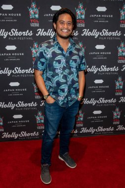 Jon Keng, 23 Eylül 2021 'de Japonya' nın Los Angeles kentinde düzenlenen 17. HollyShorts Açılış Gecesi Festivali 'ne katıldı.
