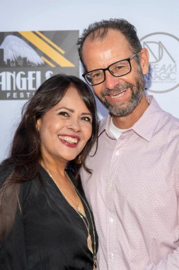 Sylvia ve Hector Chavez 26 Eylül 2021 'de Bella Blanca Olay Merkezi' nde düzenlenen 2. Geleneksel Melekler Kadın Film Festivali Kapanış Gecesi Galasına katıldılar.