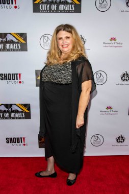 Andrea Ureno, 26 Eylül 2021 'de Bella Blanca Olay Merkezi' nde düzenlenen 2. Geleneksel Melekler Kadın Film Festivali Kapanış Gecesi Galasına katıldı.