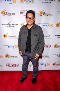 Dale Fabrigar, 25 Eylül 2021 'de Studio Movie Grill, Simi Valley, CA' da Suzanne DeLaurentiis Productions Film Premiere 