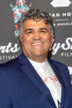 Salman Mohamadi, 27 Eylül 2021 'de TCL Çin Tiyatrosu' nda düzenlenen 17. HollyShorts İkinci Film Yapımcıları kırmızı halısına katıldı.
