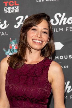 Mor Cohen, 27 Eylül 2021 'de TCL Çin Tiyatrosu' nda düzenlenen 17. HollyShorts İkinci Filmciler kırmızı halısına katılıyor.