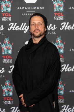 Karl Richter, 27 Eylül 2021 'de TCL Çin Tiyatrosu' nda düzenlenen 17. HollyShorts İkinci Filmciler kırmızı halısına katıldı.