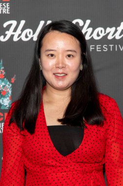 Crystal Xianqi Du, 27 Eylül 2021 'de TCL Çin Tiyatrosu' nda düzenlenen 17. Yıllık HollyShorts İkinci Film Yapımcıları kırmızı halısına katıldı.