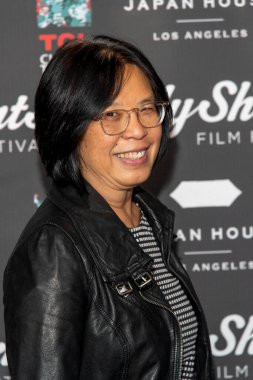 Eileen Chen, 27 Eylül 2021 'de TCL Çin Tiyatrosu' nda düzenlenen 17. HollyShorts İkinci Film Yapımcıları kırmızı halısına katıldı.