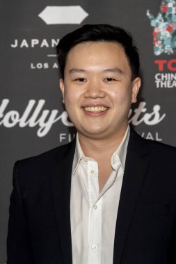 Ernest Lesmana, 27 Eylül 2021 'de TCL Çin Tiyatrosu' nda düzenlenen 17. HollyShorts İkinci Film Yapımcıları kırmızı halısına katıldı.