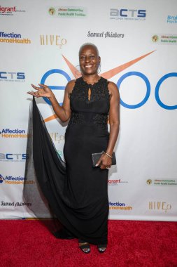 Dekoratör Lisa Thompson, 18 Ekim 2025 'te Santa Monica Bay Kadınlar Kulübü' nde 