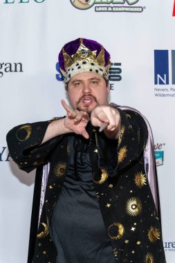 İnternet Kişiliği Atticus Baldwin, 25 Ekim 2025 'te Los Angeles, CA' daki özel bir konutta Otizm Hizmetleri yararına düzenlenen 4. Yıllık Ghoul Galasına katıldı.