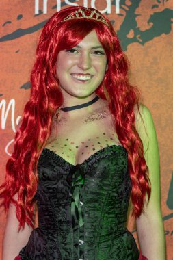 Aktris Zoe Grace Rodriguez, McKenzi Brooke 'un Yalancı Cadılar Bayramı partisine katılıyor. Los Angeles, CA, 31 Ekim 2025