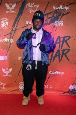 Aktör Oneya Johnson, 31 Ekim 2025 'te Los Angeles' taki özel bir konutta McKenzi Brooke 'un Yalancı Cadılar Bayramı partisine katıldı.