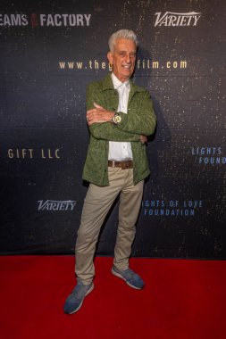 Aktör Robert Amico Hollywood American Legion Post 43, Los Angeles, CA, 3 Kasım 2025 'te The Gift' in dünya prömiyerine katıldı.