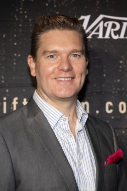 Yapımcı / Müzisyen Chris Grainger Hollywood American Legion Post 43, Los Angeles, CA, 3 Kasım 2025 'te The Gift' in dünya prömiyerine katıldı.