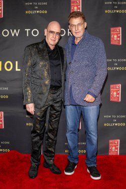 Yazar / Film Yapımcısı Kevin Goetz, Avukat Gary Hecker, 15 Kasım 2025 'te Beverly Hills Tenis Kulübü' nde Kevin Goetz 'in 