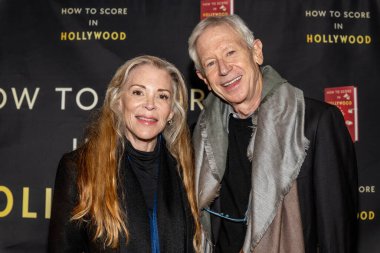 Corrinne Mann ve Louis Kempinsky, 15 Kasım 2025 'te Los Angeles' taki Beverly Hills Tenis Kulübü 'nde düzenlenen Hollywood' un Kitap Fırlatması 'nda Kevin Goetz' e katıldılar.