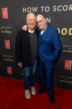 Yazar Bob Levin, Yazar / Film Yapımcısı Kevin Goetz, Hollywood 'un Kitap Başlatma Bölüm 2' de Kevin Goetz 'in özel konutu, Los Angeles, CA, 23 Kasım 2025