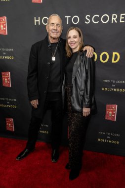 Yazar Andy Marx, Pazarlama Yöneticisi Hayley Marx, Kevin Goetz 'in Hollywood' un Kitap Başlatma Bölüm 2 'sinde 