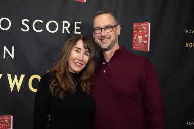 Müzisyen Kia Colton-Munoz, Sanatçı Ben Munoz, Hollywood 'un Kitap Başlatma Bölüm 2' deki Kevin Goetz 'in 23 Kasım 2025 tarihli özel konutu Los Angeles, CA