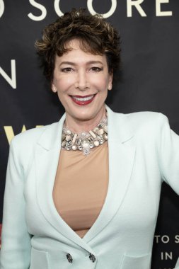 Aktris Diane Robin, Kevin Goetz 'in Hollywood' un Kitap Başlatma Bölüm 2 'sinde Los Angeles, CA, 23 Kasım 2025' te yayınlanan özel konutuna katıldı.