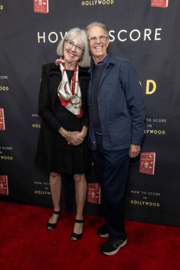 DG Entertainment Ann ve Ed Glass, Kevin Goetz 'in Hollywood' un Kitap Başlatma Bölüm 2 'sine katıldılar. Los Angeles, CA, 23 Kasım 2025