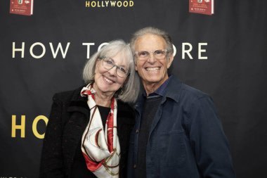 DG Entertainment Ann ve Ed Glass, Kevin Goetz 'in Hollywood' un Kitap Başlatma Bölüm 2 'sine katıldılar. Los Angeles, CA, 23 Kasım 2025