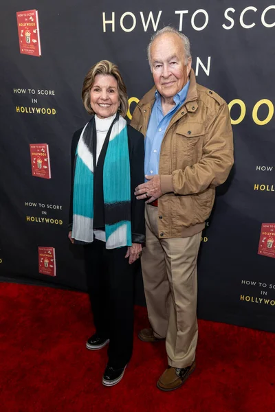 CEO Kathy Morgan, Girişimci William J KOMERS, Kevin Goetz 'in Hollywood' un Kitap Başlatma Bölüm 2 'sinde nasıl skor yapılır, Los Angeles, CA, 23 Kasım 2025