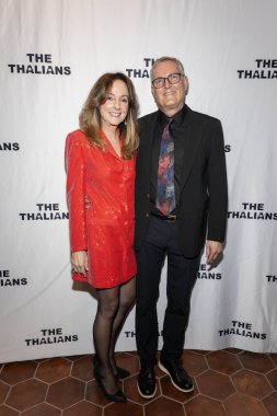 Doktor Jo Sornborger ve kocası Eric, 6 Aralık 2025 'te Bel-Air Country Club, Los Angeles' ta düzenlenen 70. Thalians Tatil Galasına katıldılar.